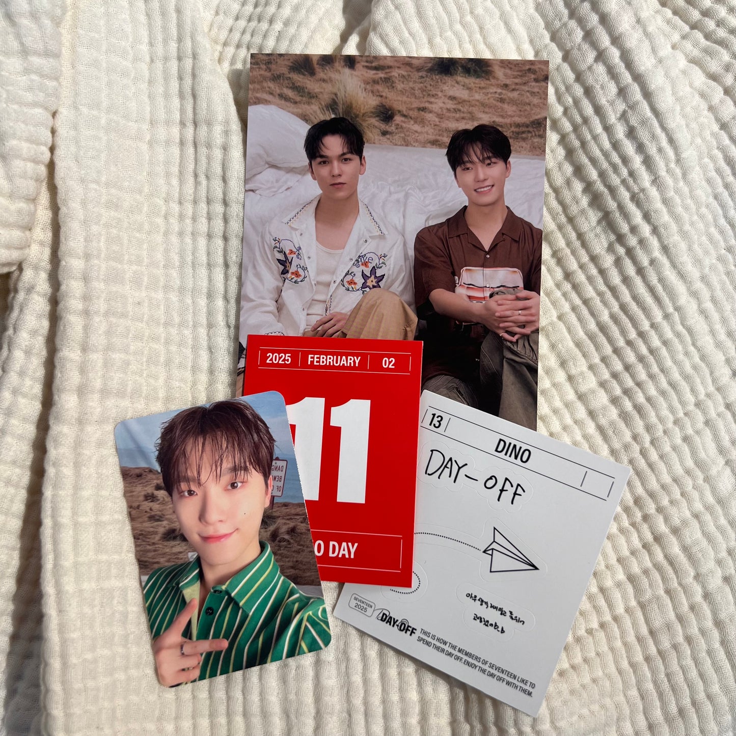 SEVENTEEN - 2025 season greeting photo pack